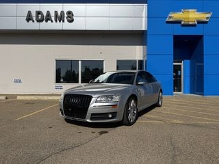 2007 Audi S8