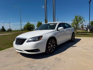 2014 Chrysler 200