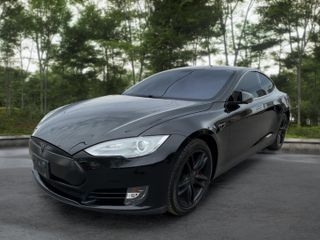 2014 Tesla Model S