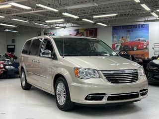 2016 Chrysler Town
