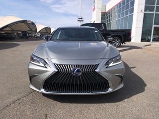 2019 Lexus ES 300h