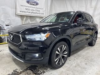 2020 Volvo XC40