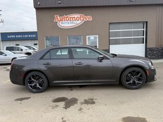 2022 Chrysler 300