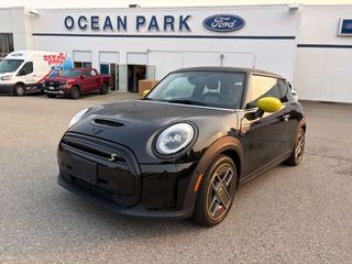 2022 MINI 3 Door