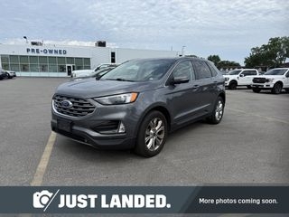 2023 Ford Edge
