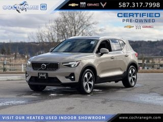 2025 Volvo XC40