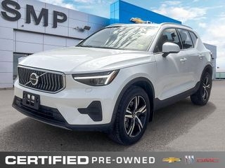 2025 Volvo XC40