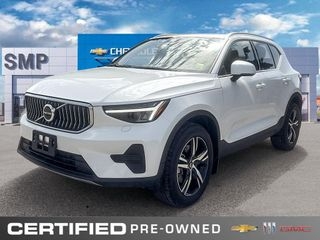 2025 Volvo XC40