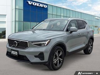 2025 Volvo XC40