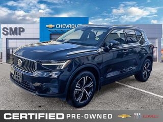 2025 Volvo XC40