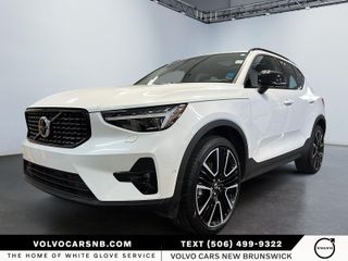 2025 Volvo XC40